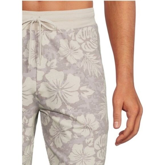 Men's Lounge Shorts in Neutral Palm  Print - Picture 3 of 5